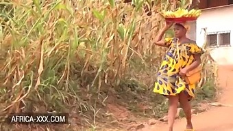 Black Banana Seller Girl Seduced For A Hot Sex