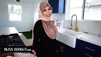 Thick Hijab Wife Tokyo Lynn Can No Longer Resists Her Horny Husband