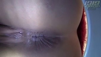 Up Close Pussy - Toilet Cam