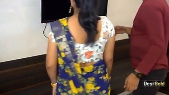 Indian Bhabhi Seduces Tv Mechanic For Sex With Clear Hindi Audio