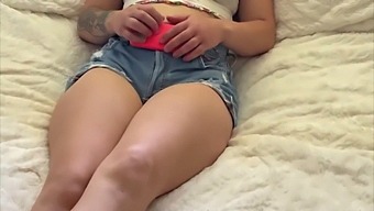 Young Pawg Must Fuck Her Boyfriend'S Best Friend In Order To Keep A Secret