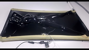 Latex Vacbed Orgasm With Vibrator And E-Stim