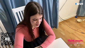Pov Fucking With An 18-Year-Old Girl And Her Big Ass In High Definition