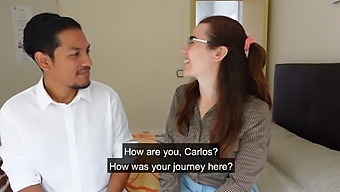 Carlos Helpt Geltrudes Bij Het Overwinnen Van Verlegenheid En Het Verkennen Van Seksuele Verlangens